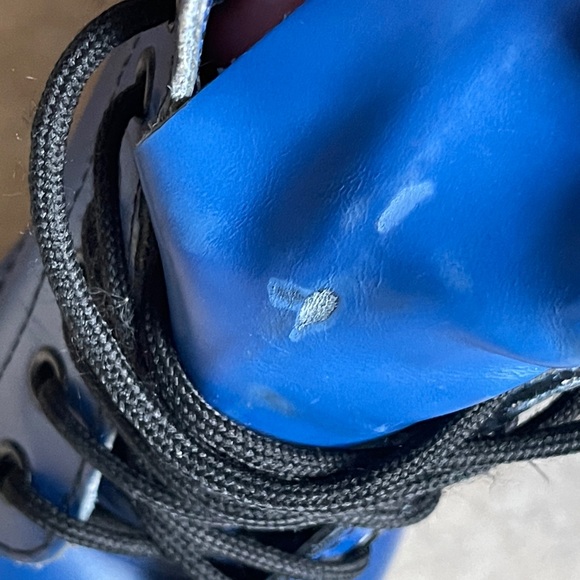 Gently Used 1460 Smooth Leather Lace Up Dr. Martens Airware Boots size 9 - Picture 9 of 9